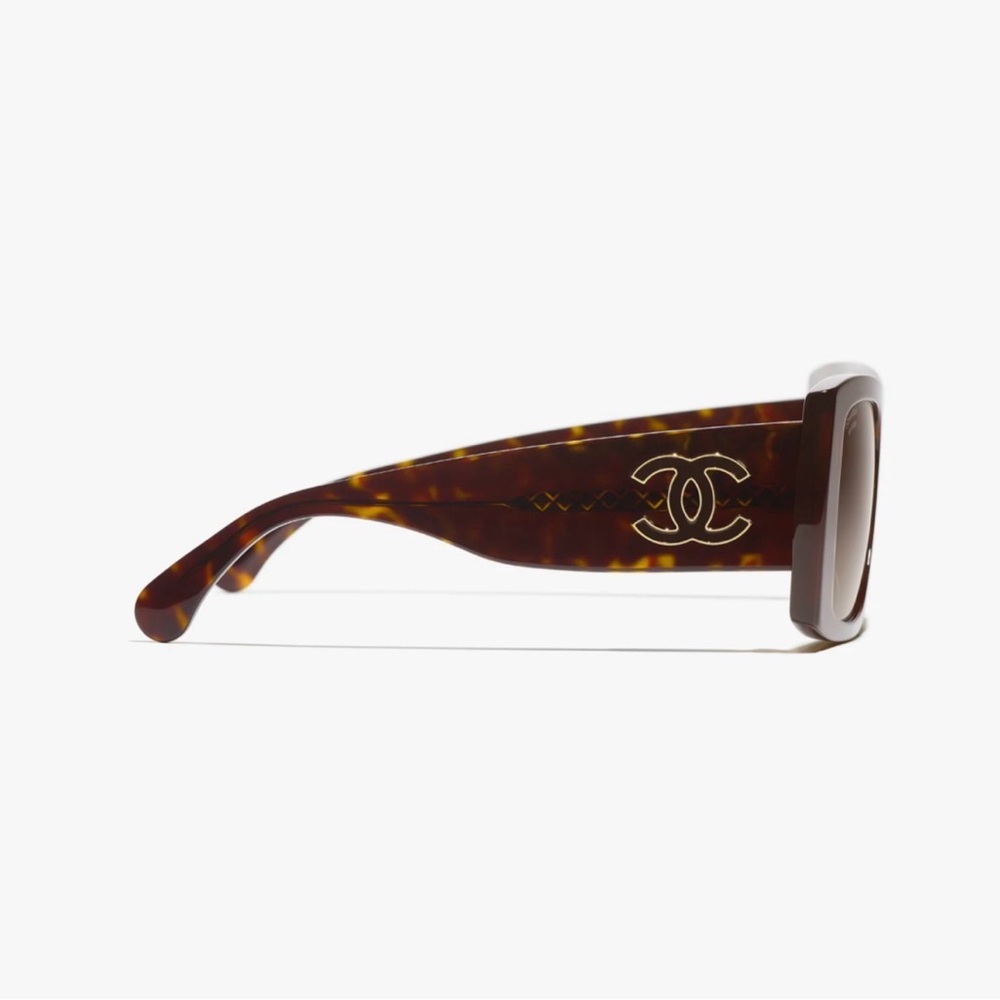 Chanel Pilot NWT Brown Tortoise Sunglasses